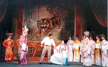 粵?。▍谴ɑ泟∧吓伤囆g(shù)）