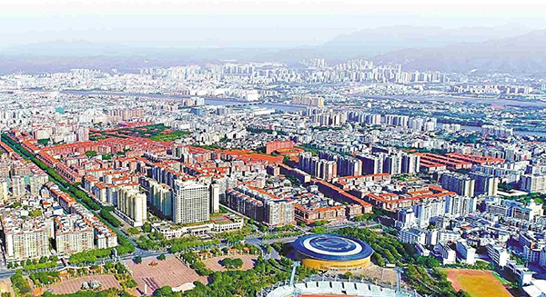 梅州市梅縣區(qū)扎實(shí)推進(jìn)以縣城為重要載體的新型城鎮(zhèn)化建設(shè) 集中攻堅(jiān)促發(fā)展 五維協(xié)同強(qiáng)縣域