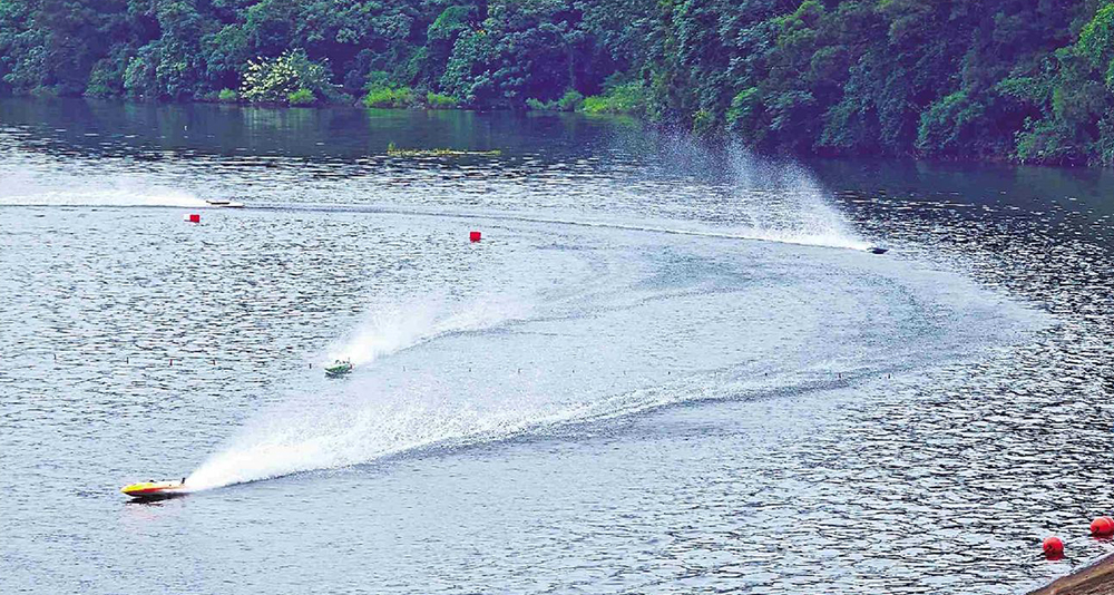 “百舸”競(jìng)發(fā)漠陽(yáng)江