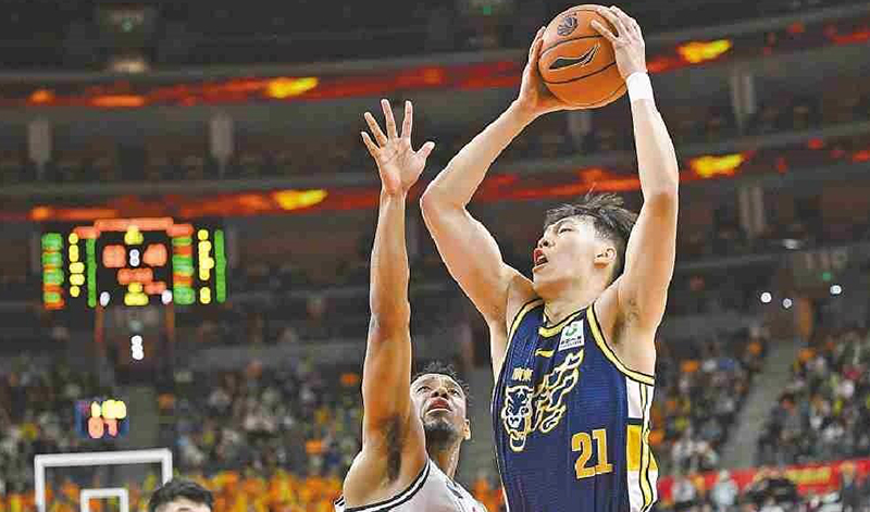 廣東男籃加時險勝 迎來新賽季開門紅